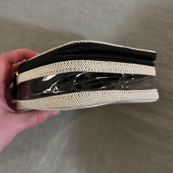 Paravel Mini See-All Vanity Case - Picture 8 of 9